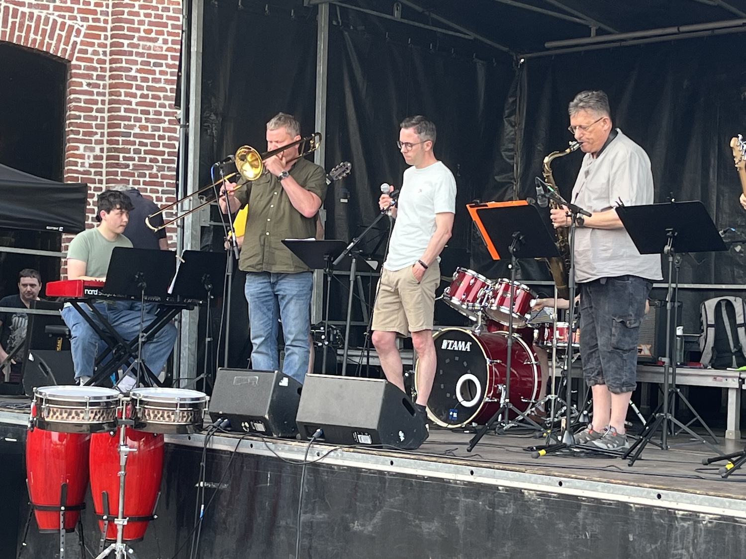 Foto bij Jam sessie JamZ Bond - Kortrijk Sinksenfeesten